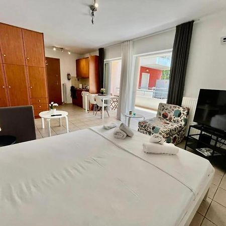Modern Studio Large Veranda -Metro Station Suggrou Apartment Атина Екстериор снимка