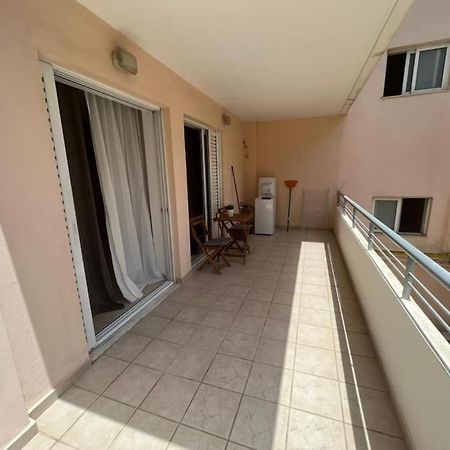 Modern Studio Large Veranda -Metro Station Suggrou Apartment Атина Екстериор снимка