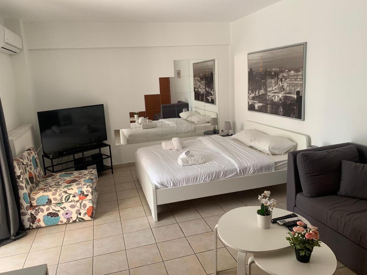 Modern Studio Large Veranda -Metro Station Suggrou Apartment Атина Екстериор снимка