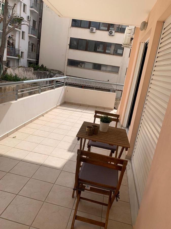 Modern Studio Large Veranda -Metro Station Suggrou Apartment Атина Екстериор снимка