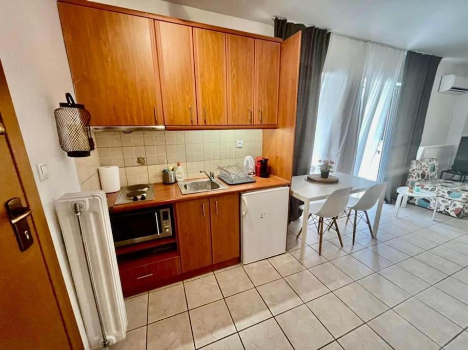 Modern Studio Large Veranda -Metro Station Suggrou Apartment Атина Екстериор снимка